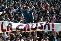 Cientos de miles de escolares se movilizaron en todo Chile
