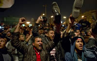 En la cultura árabe mostrar los zapatos es una expresión de profundo desprecio. AFP