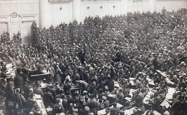 Asamblea de los Soviets en marzo de 1917